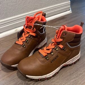 New NWT Reebok RBX Hiking Climbing Boots Womens Sz 8